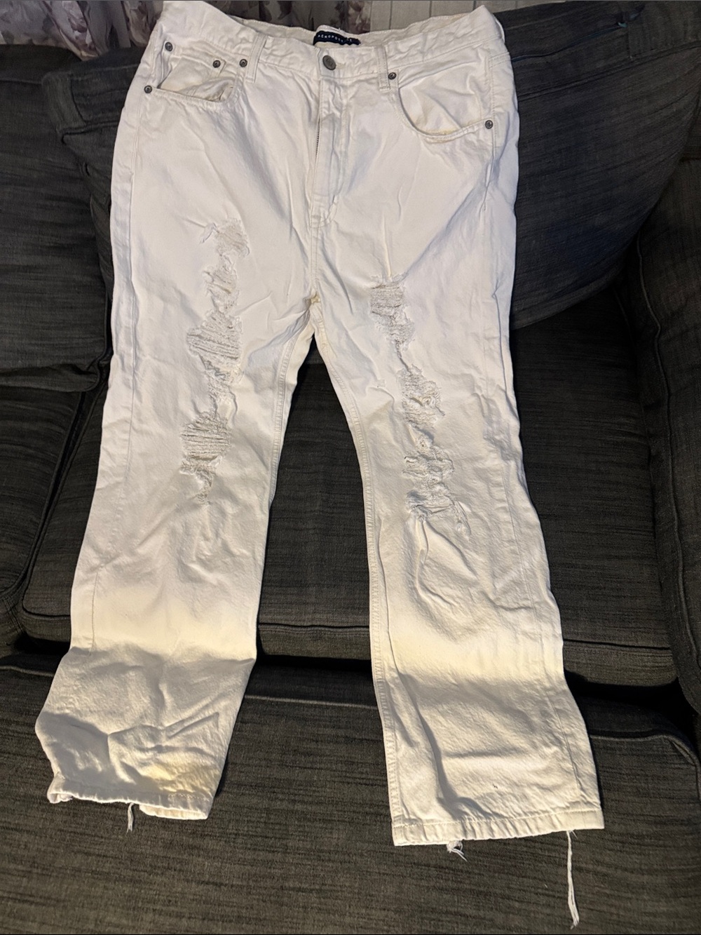 Women’s Distressed 90’s Baggy Jeans in White